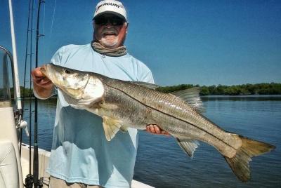 Charters de pesca costera en Tampa Bay Charters de pesca costera en Tampa Bay
