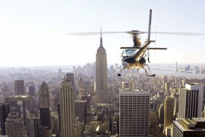 Tour privado en helicóptero por la ciudad de Nueva York desde Wes