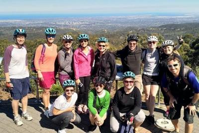 Tour en bicicleta de descenso por Mount Lofty desde Adelaida