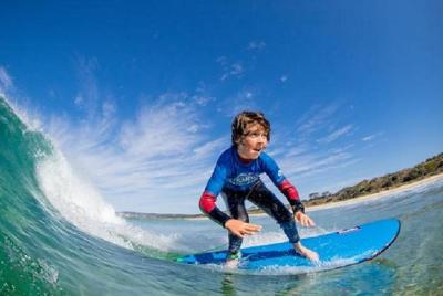 Aprende a surfear en Middleton Beach Aprende a surfear en Middleton Beach