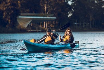 Tour en kayak por la ciudad de Adelaida
