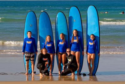 Aprende a surfear en Broadbeach en la Costa Dorada Aprende a surfear en Broadbeach en la Costa Dorada