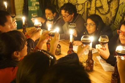Tour de cerveza artesanal original de Quito para grupos pequeños