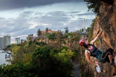 Escalada en roca de Brisbane - 3 horas de noche