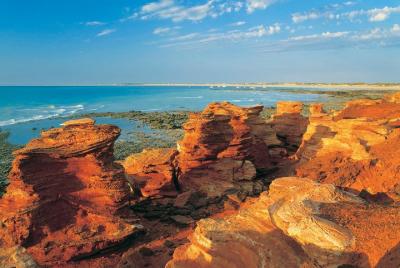 Por la tarde, visita a la ciudad de Broome, que incluye playa de 