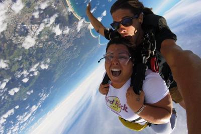 Coffs Harbour Ground Rush o Max Freefall Tandem Skydive en la pla