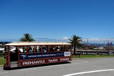 Perth Shore Excursion: Fremantle Hop-On Hop-Off Tram Tour