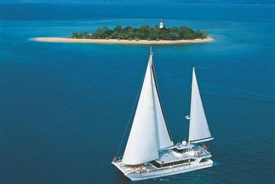 Crucero de vela de Wavedancer Low Isles Great Barrier Reef desde  Crucero de vela de Wavedancer Low Isles Great Barrier Reef desde