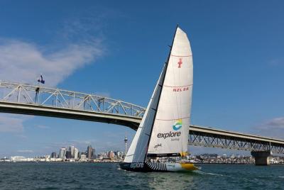 Navegación en la America's Cup por el puerto Waitemata