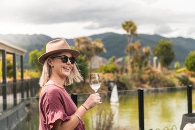 Tour de vino de 5 horas por la tarde en Marlborough con degustaci