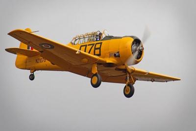 Centro de Patrimonio de la Aviación de Omaka de día completo y vi