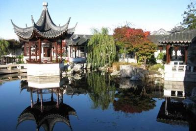 Recorrido por los jardines y lugares destacados de la ciudad