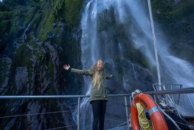 Crucero por Milford Sound Crucero por Milford Sound