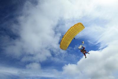 Skydive de 9,000 pies sobre Abel Tasman con el escenario más épic