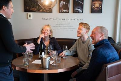 Tour de vino de día completo para grupos pequeños de Hawke's Bay