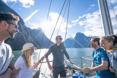 Crucero por la naturaleza de Milford Sound desde Queenstown, Te A Crucero por la naturaleza de Milford Sound desde Queenstown, Te A