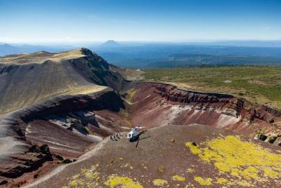 Excursión en helicóptero Mt Tarawera con Volcano Landing