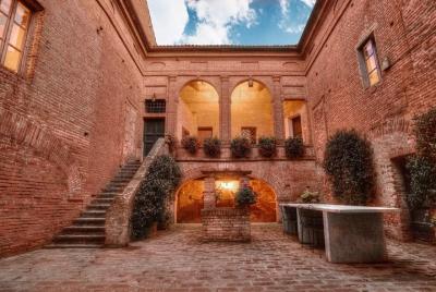 Montalcino: degustación de vino Brunello y almuerzo en un castill