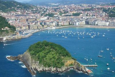 Excursión privada de día completo a San Sebastián desde Biarritz 