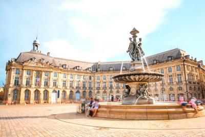 El juego de escape urbano autoguiado alquimista en Burdeos