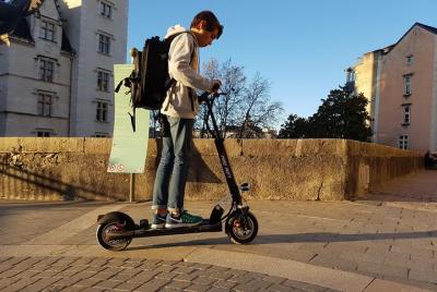 Tour de 2 horas en Scooter eléctrico de Burdeos