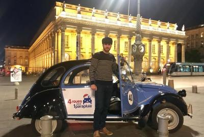 Tour privado de Burdeos por la noche en un Citroën 2CV - 45min