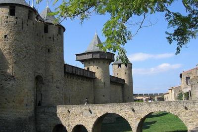 Recorrido guiado privado de 2 horas por la ciudad medieval de Car