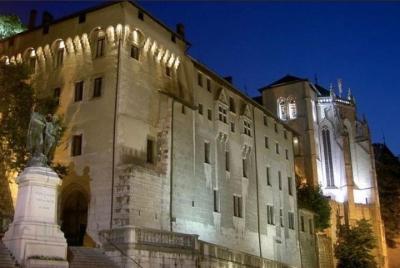 CHAMBERY | Visita privada a pie del centro histórico de Chambéry CHAMBERY | Visita privada a pie del centro histórico de Chambéry