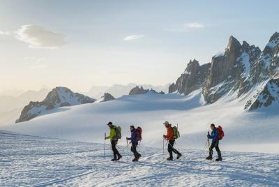 Senderismo con raquetas de nieve en un país de las maravillas inv