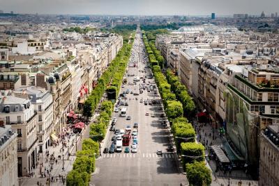Excursión privada de 10 horas en tierra a París desde Le Havre (guía oficial en París) Excursión privada de 10 horas en tierra a París desde Le Havre (guía oficial en París)