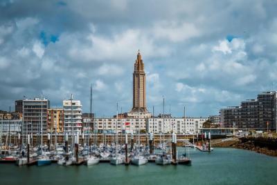 Le Havre Like a Local: Tour privado personalizado Le Havre Like a Local: Tour privado personalizado