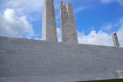 Tour privado canadiense WW1 Vimy y Somme Battlefield desde Arras 
