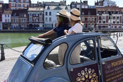 Tour privado de 90 minutos por Lille en convertible 2CV con degus