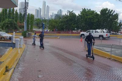 Recorrido al Parque Natural Cerro Ancón en Scooter Eléctrico