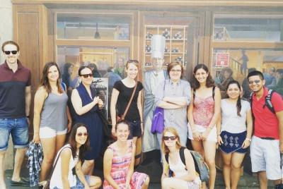 Visita guiada a pie por los barrios históricos de la ciudad de Lyon (inglés) Visita guiada a pie por los barrios históricos de la ciudad de Lyon (inglés)