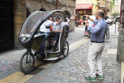 Tour inusual de Lyon por Cyclo-Pousse Tour inusual de Lyon por Cyclo-Pousse