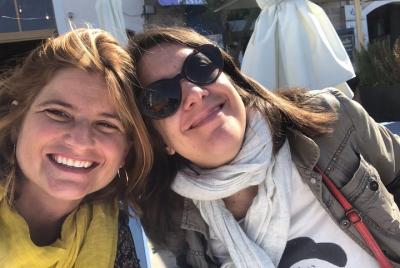 Cool clase de conversación en francés con un maestro con licencia