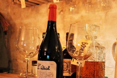 Wine Tour, Monumento