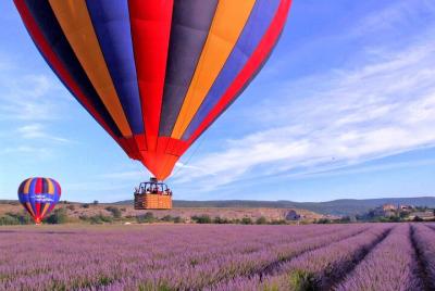 Paseo en globo aerostático Provenza desde Forcalquier Paseo en globo aerostático Provenza desde Forcalquier