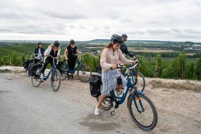 Tour autoguiado en bicicleta eléctrica con champán a Hautvillers  Tour autoguiado en bicicleta eléctrica con champán a Hautvillers