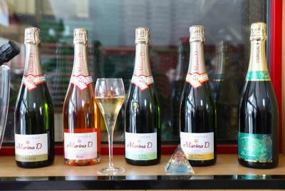 Tour privado de una bodega Vandières con degustación Tour privado de una bodega Vandières con degustación