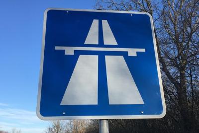 Experiencia alemana de Autobahn en una de las mejores limusinas del mundo Experiencia alemana de Autobahn en una de las mejores limusinas del mundo