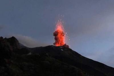 Sciara del Fuoco desde el mar, tour nocturno Pasqualo