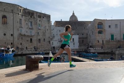 Tour guiado de carrera por Monopoli Tour guiado de carrera por Monopoli