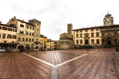 Visita guiada a pie privada en Arezzo Visita guiada a pie privada en Arezzo