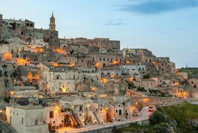 Excursión matera de medio día desde Bari con visita a una casa cu