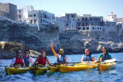 Excursión en kayak a POLIGNANO A MARE