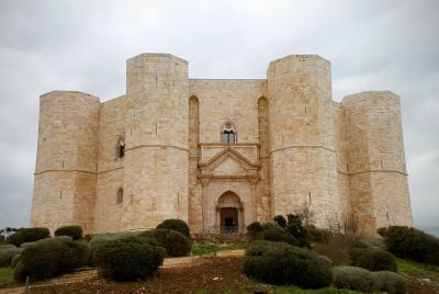 Tour con transfer de trani a castel del monte.