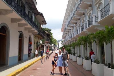 Recorrido Privado por el Centro Histórico de Panama y Canal Recorrido Privado por el Centro Histórico de Panama y Canal