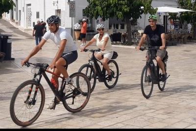 Tour Valle d Tour Valle d'Itria con bicicleta eléctrica